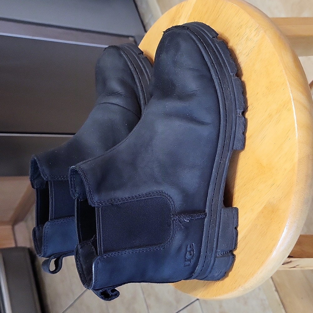 Uggs Black Soft Leather Booties